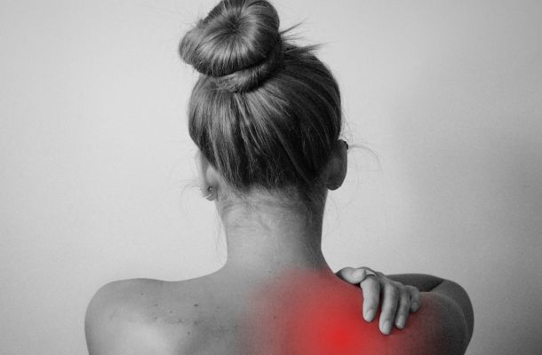 Anna C. - Male alla spalla e movimento ridotto