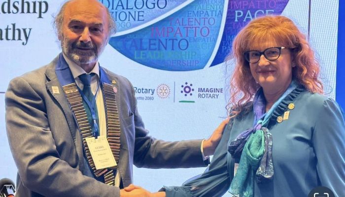 La dr. Lendaro premiata al Congresso Rotary
