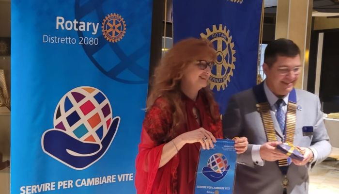 La dottoressa Lendaro premiata dal Distretto Rotary