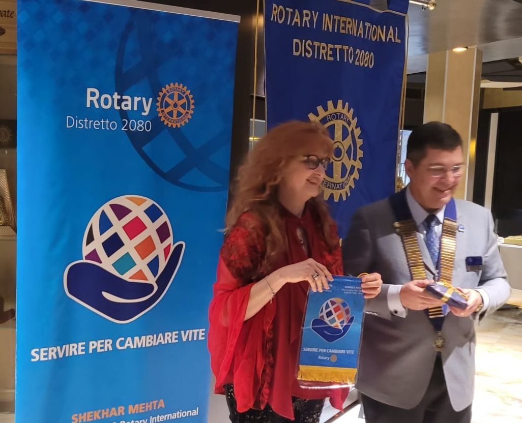 La dottoressa Lendaro premiata dal Distretto Rotary